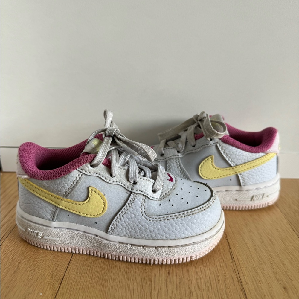 Toddler girls Nike Air Force 1.  Size 7.